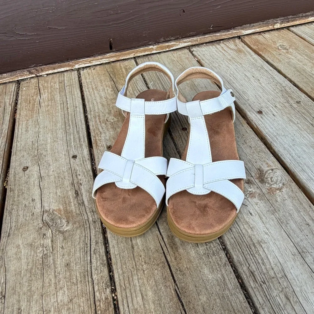 Lands' End Wedge Sandals Womens 11B White T-Strap Comfort Summer Shoes‎